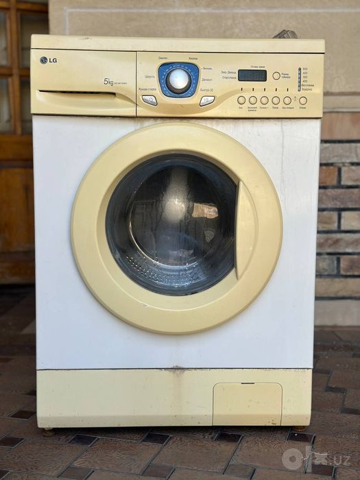 Стиральная машина Lg 5 кг . продадим срочно