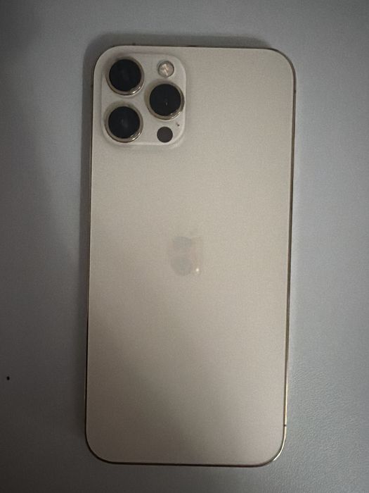 Продам Айфон 12 про Макс