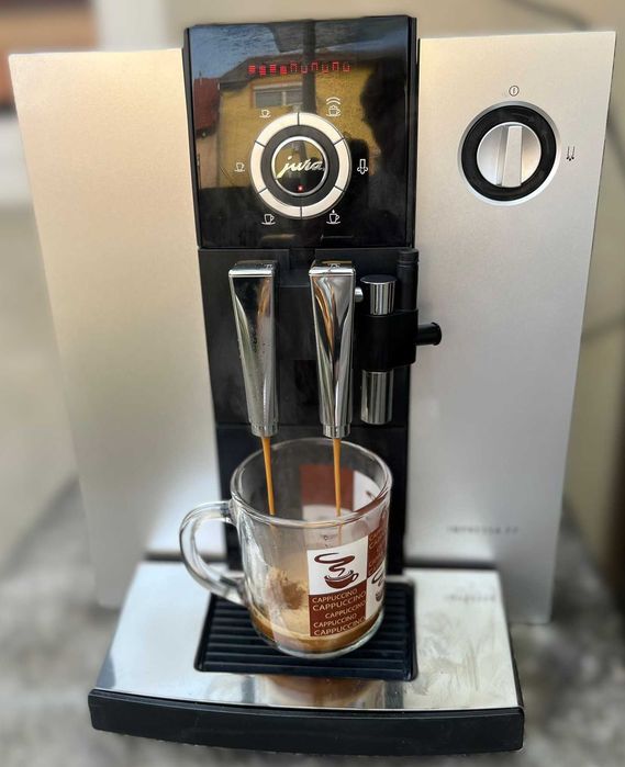 Espressor Jura Impressa F7 sau Ena Micro 9 sau Philips EP5500