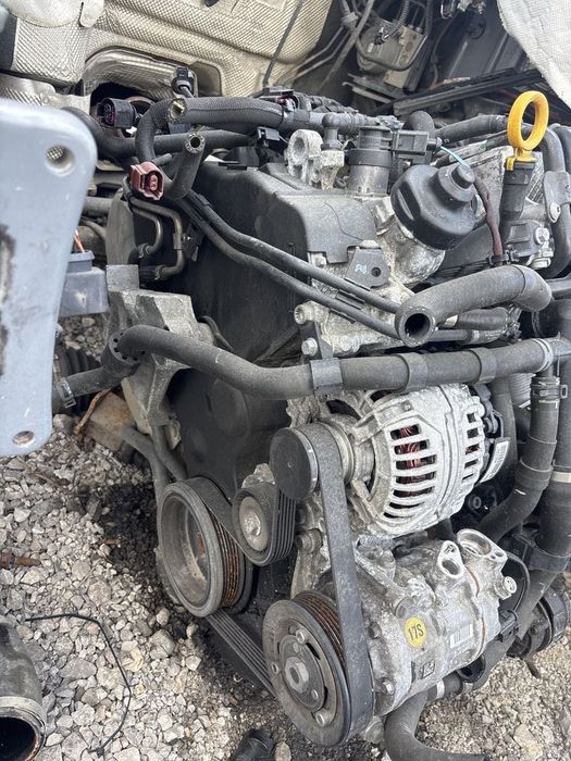 Продавам периферията на двигател 2.0 190 свален от Skoda  superb става и за пасат