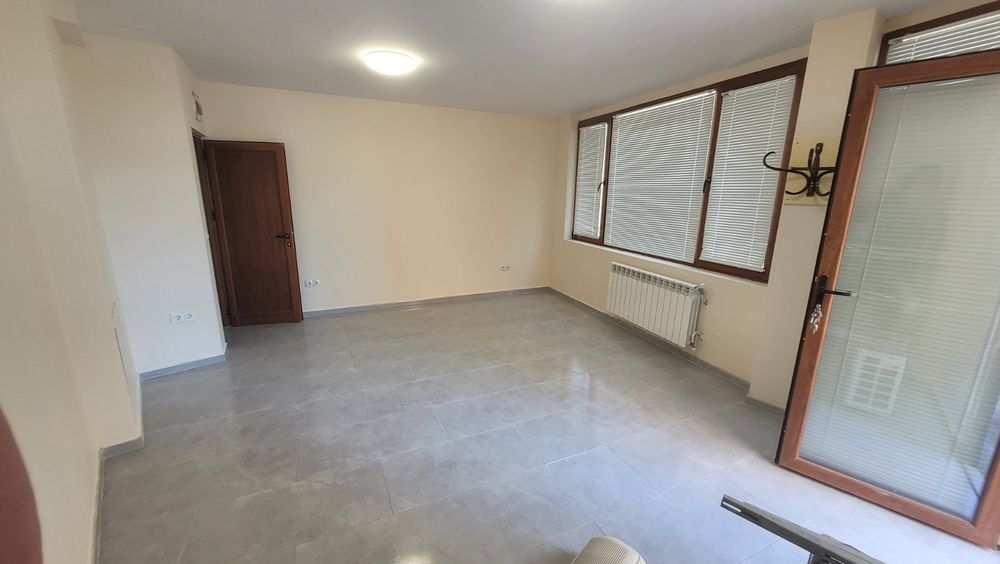 СЛИВЕН  Офис,ателие под наем