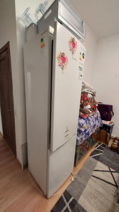 Продаётся Холодильник