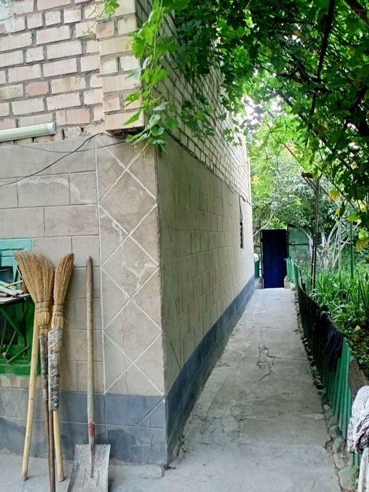 Срочно продается дача с правой стороны от Таш.Моря