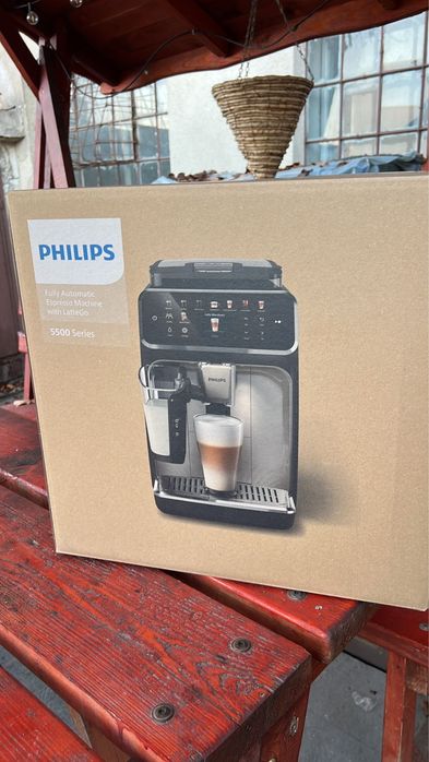 Ultimul model Philips Seria 5500 Premium Inox- Nou/ Sigilat/ Espressor