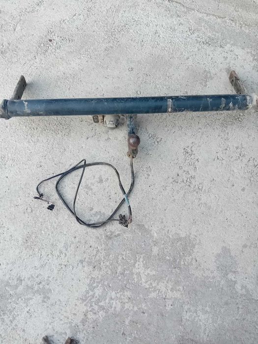 Оригинален теглич