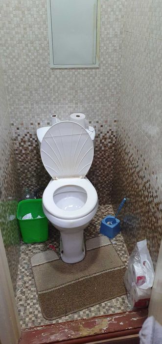 Bir kishi kerak kvartiraga, doimiy turgani Yigitlarga