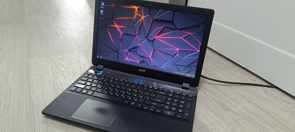 Продам ноутбук Acer ssd256