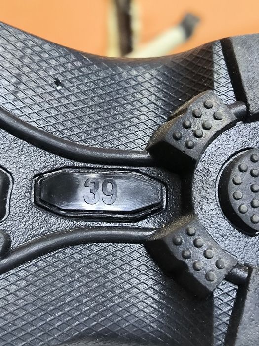 Обувь военная (берцы)