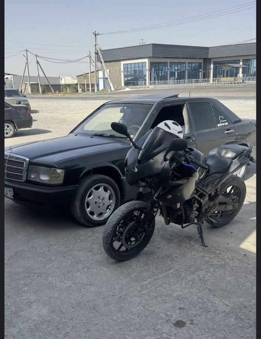 Мотоцикл 300 куб