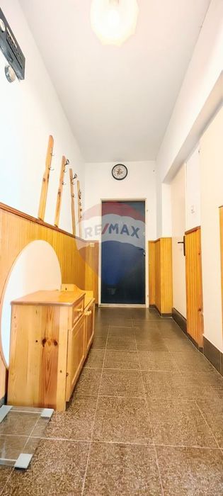 Обзаведена панелна гарсониера под наем, кв."Възраждане", гр.Варна, ЙГ