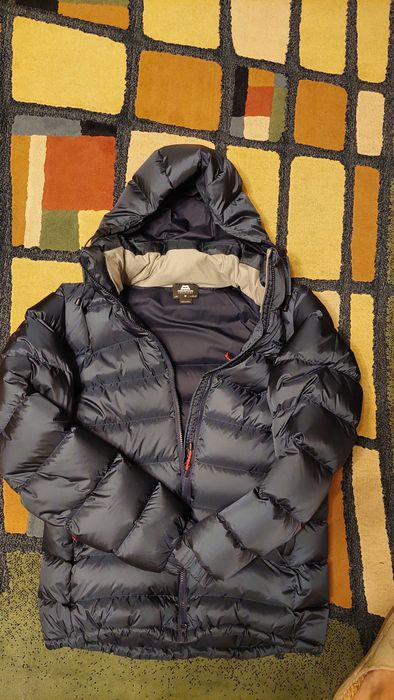 geaca de puf outdoor mountain equipment