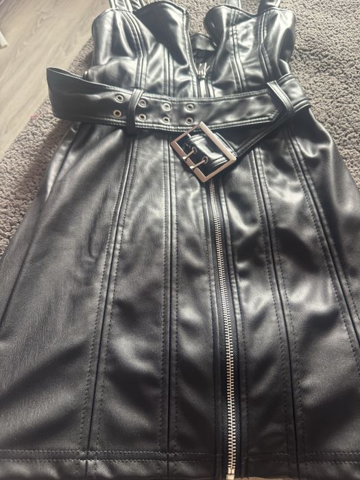 Кожена рокля Stradivarius