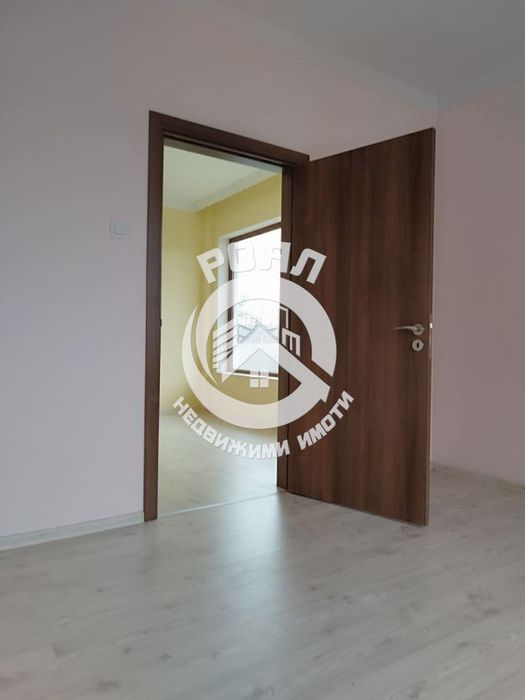 Продава се Тристаен апартамент в Пловдив, Тракия - 70 кв.м за 1586 €/кв.м - Снимка #4