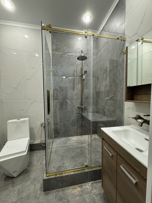 Душевые кабиный на заказ