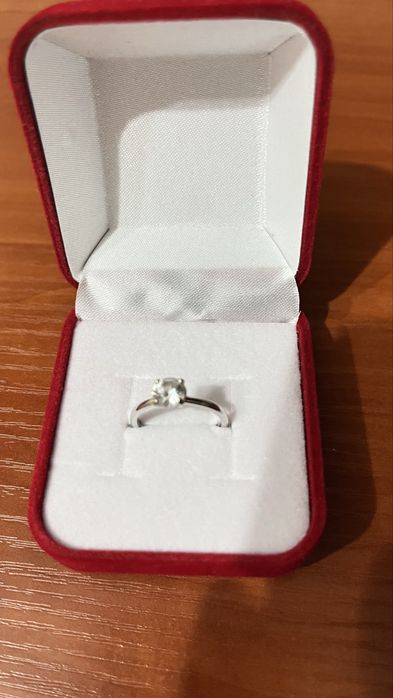 Кольцо из своровского серебра