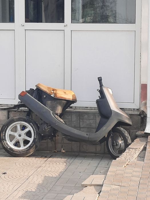 Продам ямаха джог априо(недосбор)