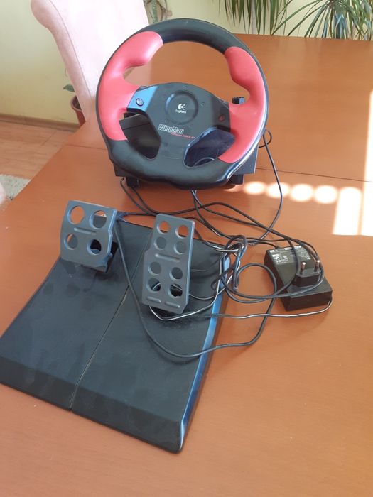 Волан и педали за компютър