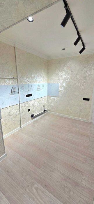 ПРОДАЕТСЯ 2/8/9  63м2 Ор.р: метро Ойбек