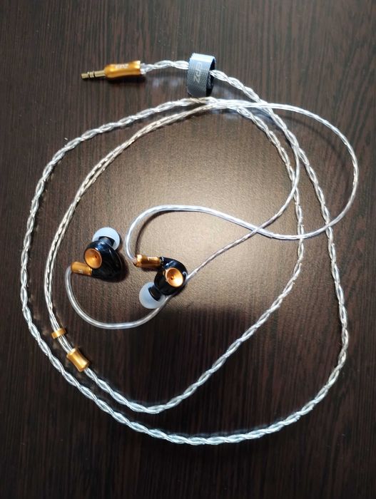 EPZ Q5 HIFI Earphones Wired Ceramic Carbon Nano Moving Coil IEM