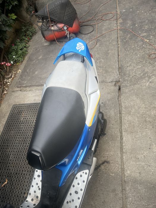 Vand scuter peugeot 2007