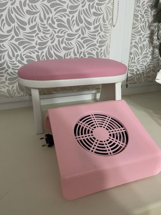 Вентилятор и подставка для рук