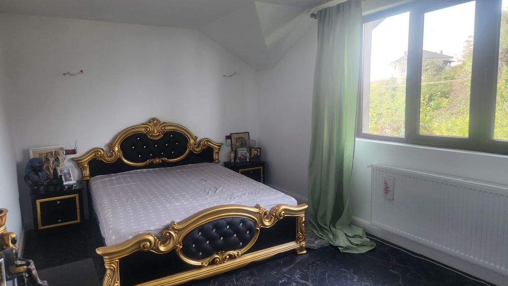 Casă Bucov P+1E  zona Primărie Bucov  240 mp construiți si teren 850 mp