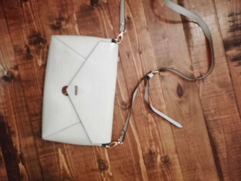 Дамски кожени чанти