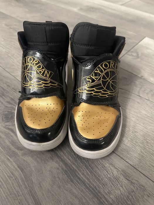 Sky Jordan adidasi marime 23.5