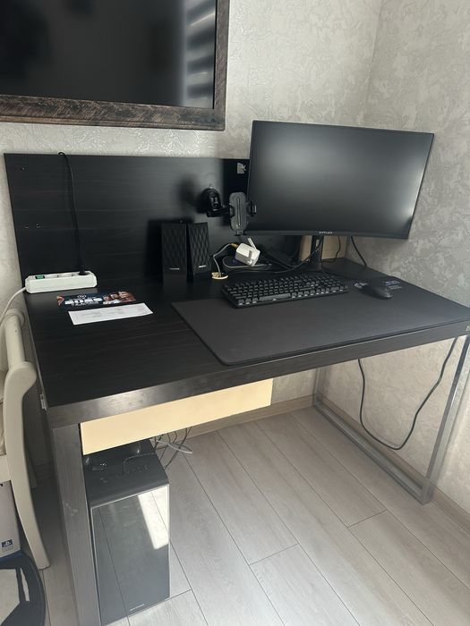 Стол письменный