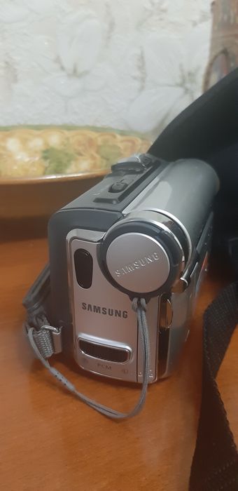 Продам камеру самсунг