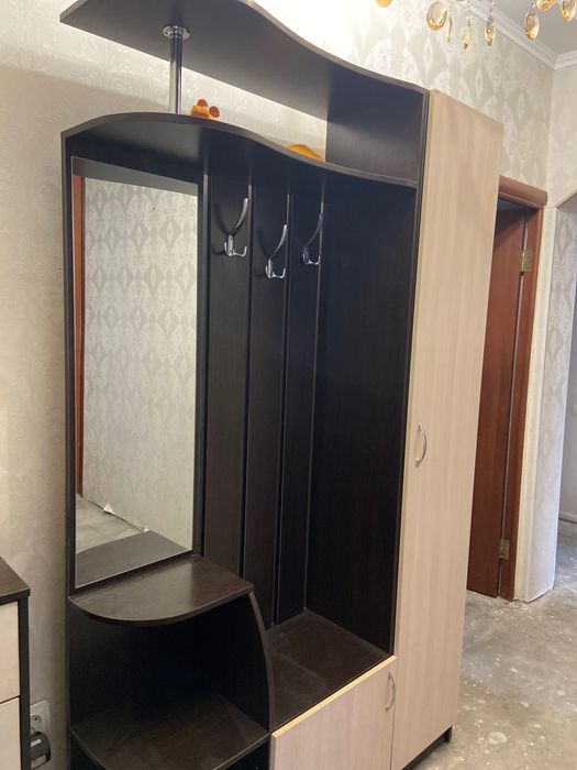 Продам шкаф для прихожей