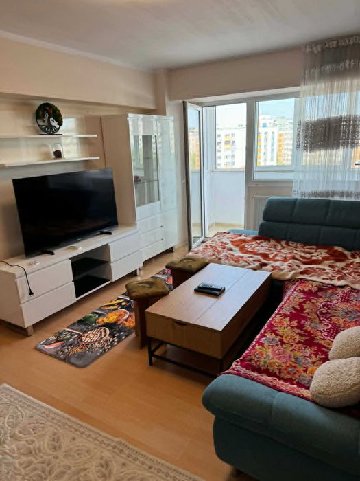 iNCHIRIERE apartament 2 camere