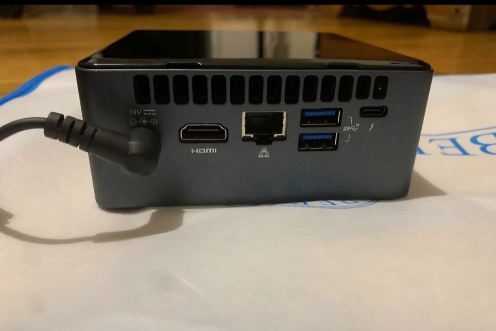 Mini pc Intel NUC i3