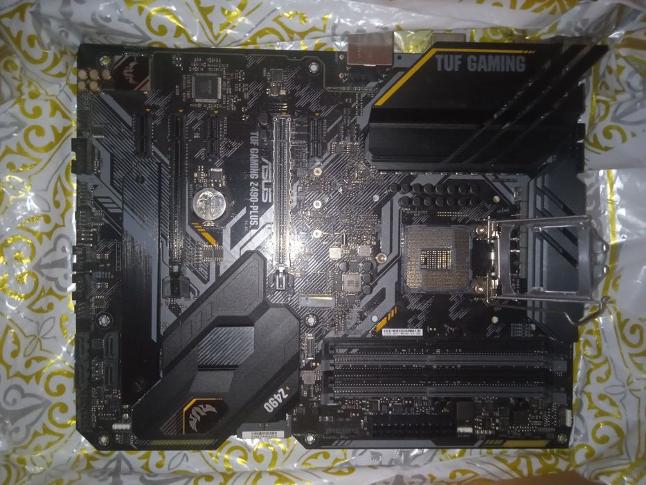 asus tuf gaming z490-plus