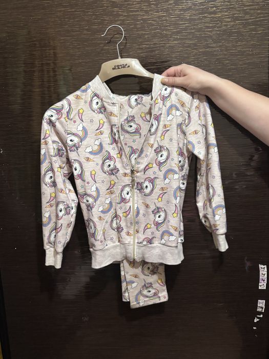 Продам детские вещи