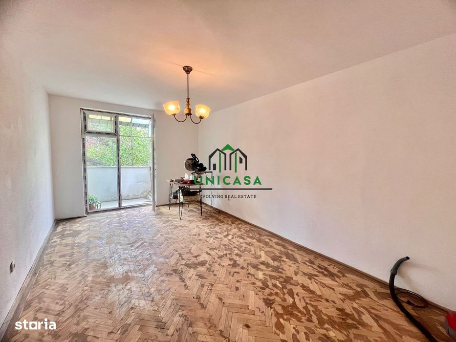 Apartament 4 camere, decomandat/Etaj 4/4 ,Zona Nord