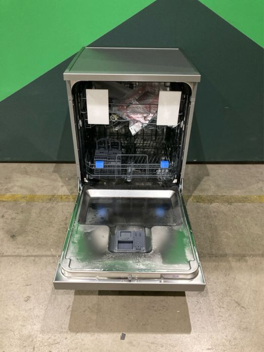 Посудомоечная машина Hisense HS622E90XUK