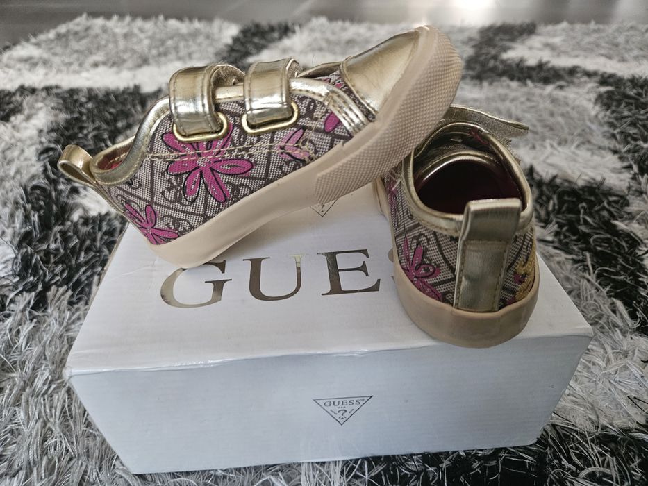 Обувки и ботуши за момиче 22р