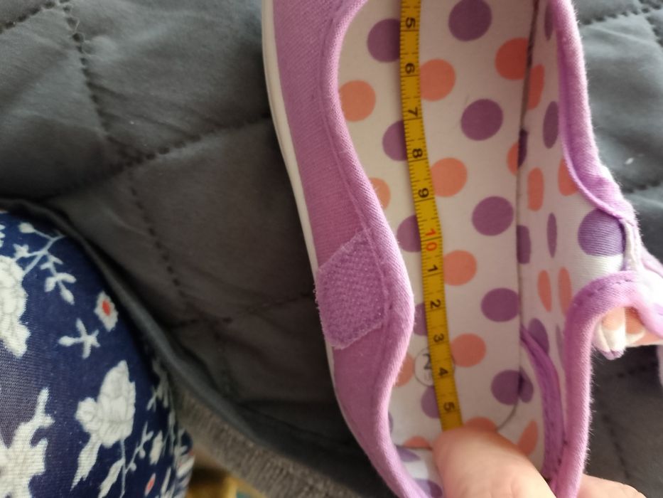 Pantofi gradi ca noi