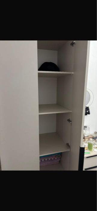 Шкаф для одежды .