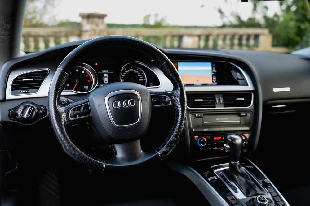 Audi A5 Sport Back 2011 2.0 TFSI 285 CP * EURO 5 * Navigație * Led *