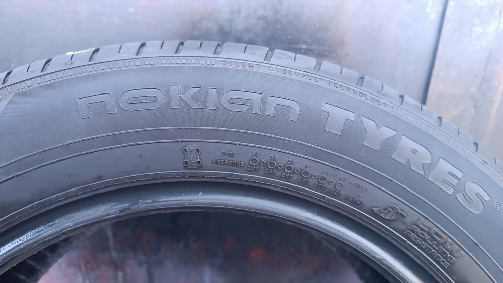 205/60/16 Nokian