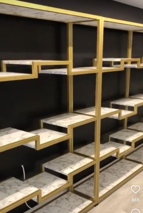 Проектиране и цялосно оборудва за бутици  и магазини.