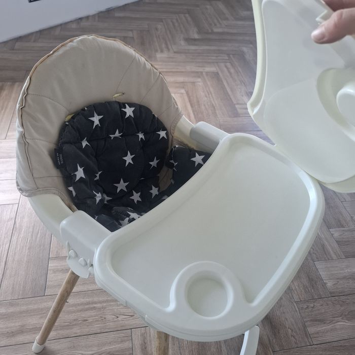 Scaun de masa bebe