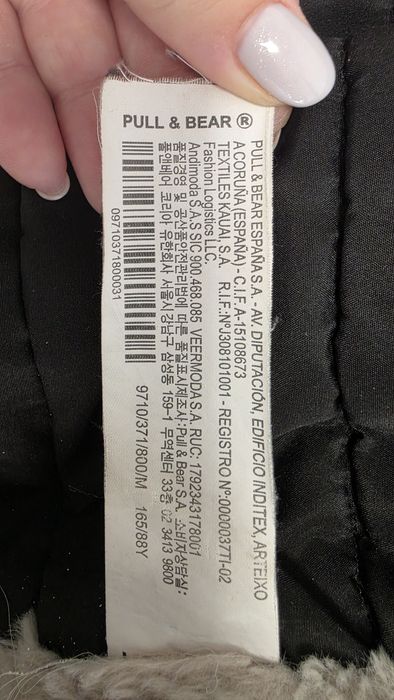 Geaca de iarna dama Pull&Bear cu gluga detasabila M