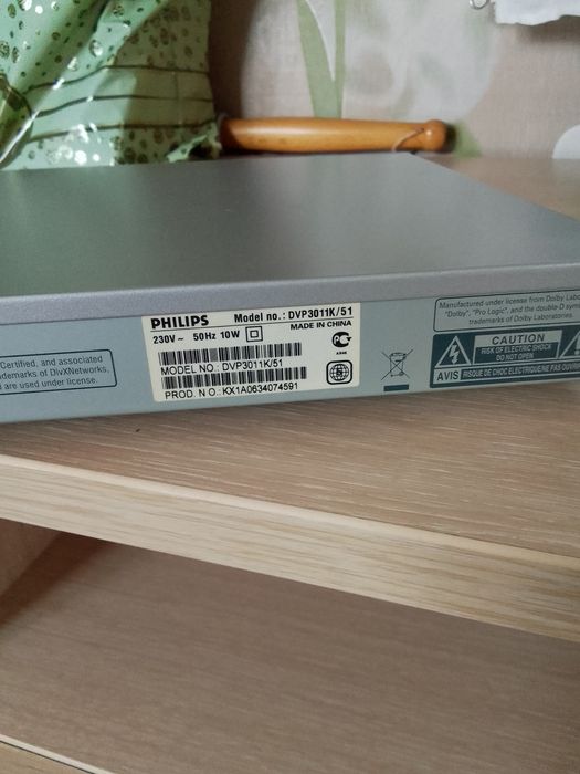 Продам DVD плеер б/у