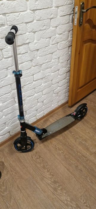 Самокат Roces в хорошем состоянии
