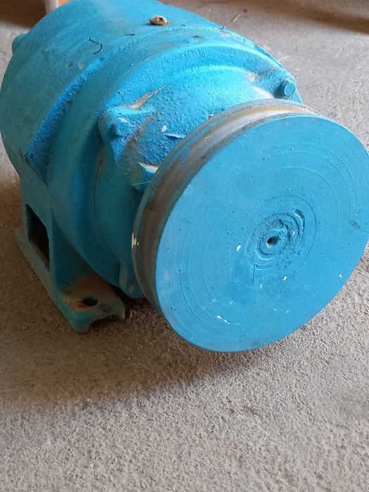 Трёх фаска матор