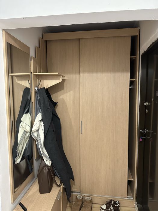 Шкаф в прихожую