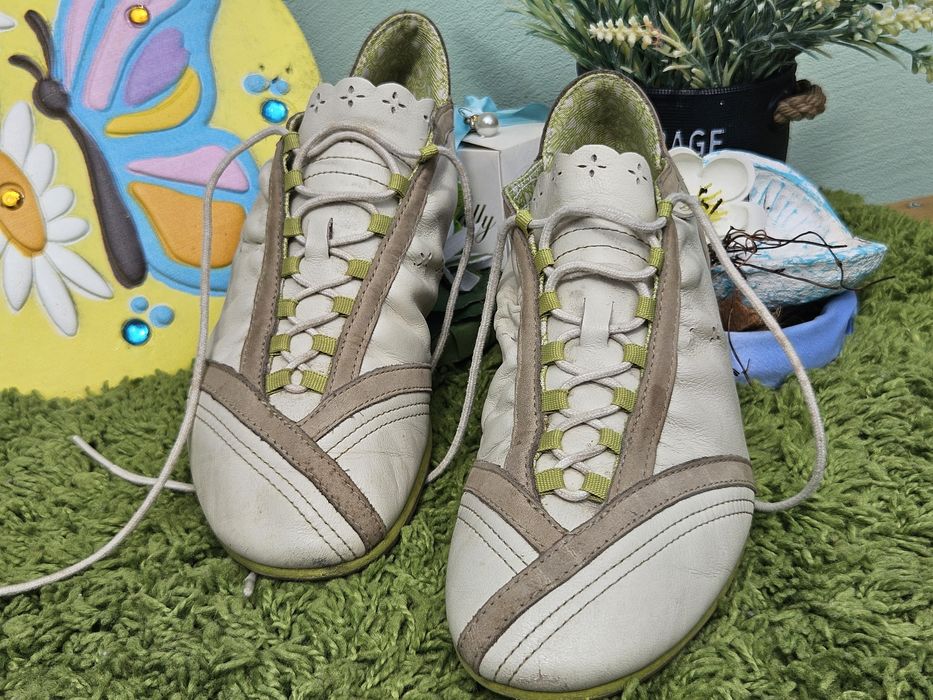Reebok спортни обувки от кожа N38